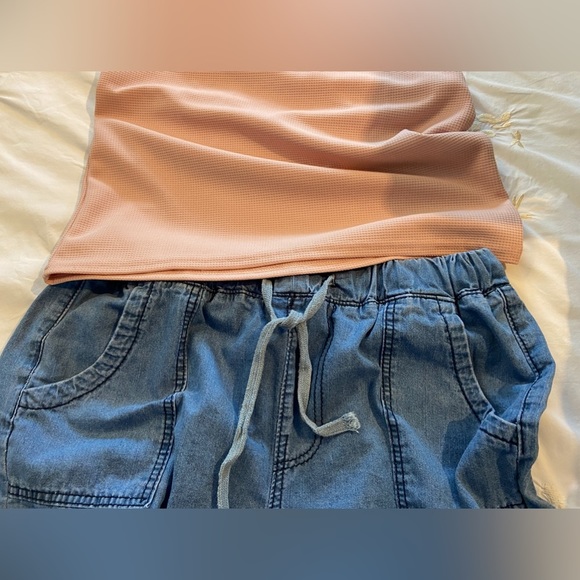 NEW(NOTAGS🤷🏻‍♀️)SZ-M Soft Knit TankTop & Basic Fringed Denim Front Tie Shorts - Picture 7 of 16